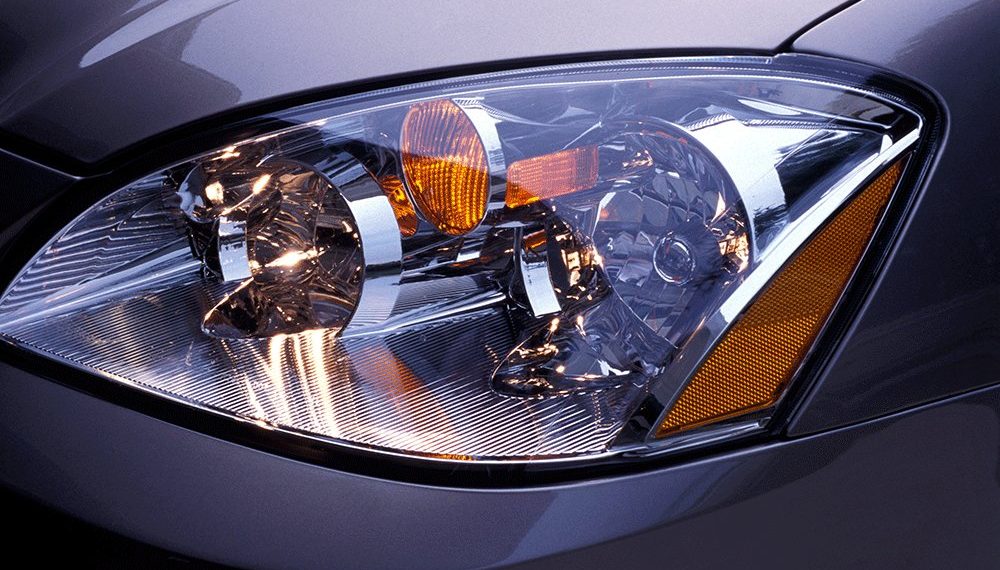 When and Why Do You Need to Adjust the Headlights of the Car?