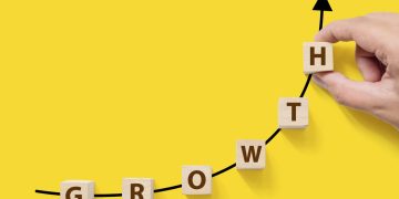 High-growth stocks continue to decline