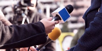 Career In Journalism: A Complete Guide For Students!