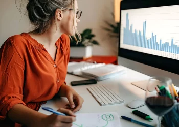 What are the Strategies for Beginner Traders?