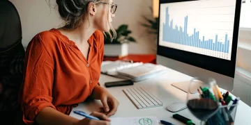 What are the Strategies for Beginner Traders?