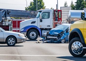 How a Personal Injury Law Firm Can Help If You Have Been Injured in a Truck Accident