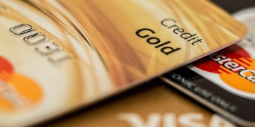 Choosing the Right Credit Card through Kredittkort Test