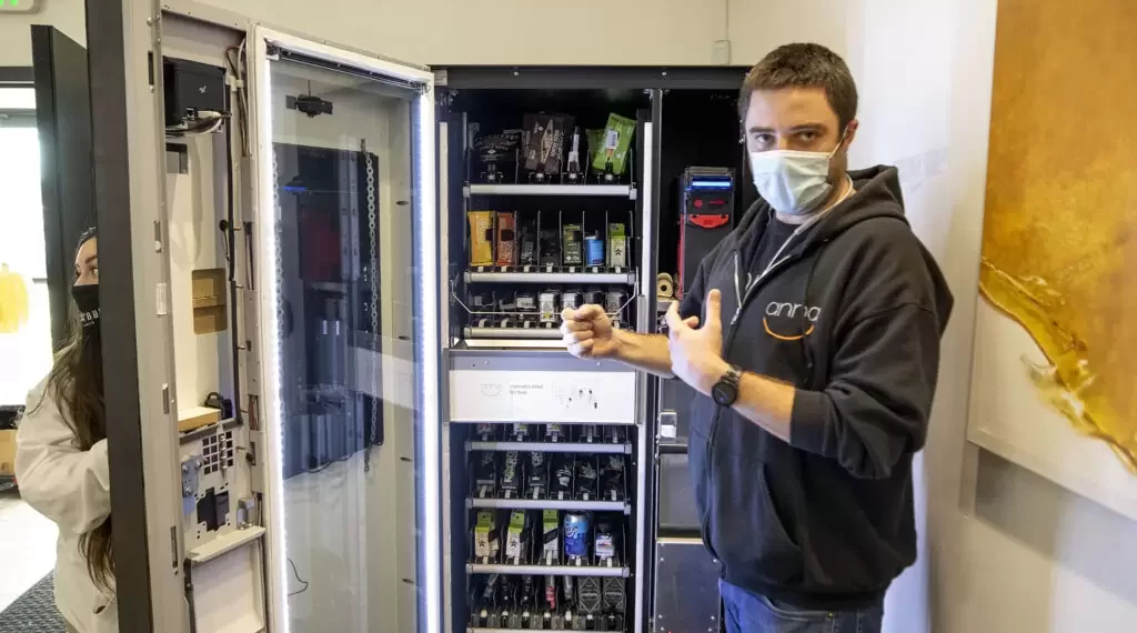 The Perks of Owning a Vending Machine Business