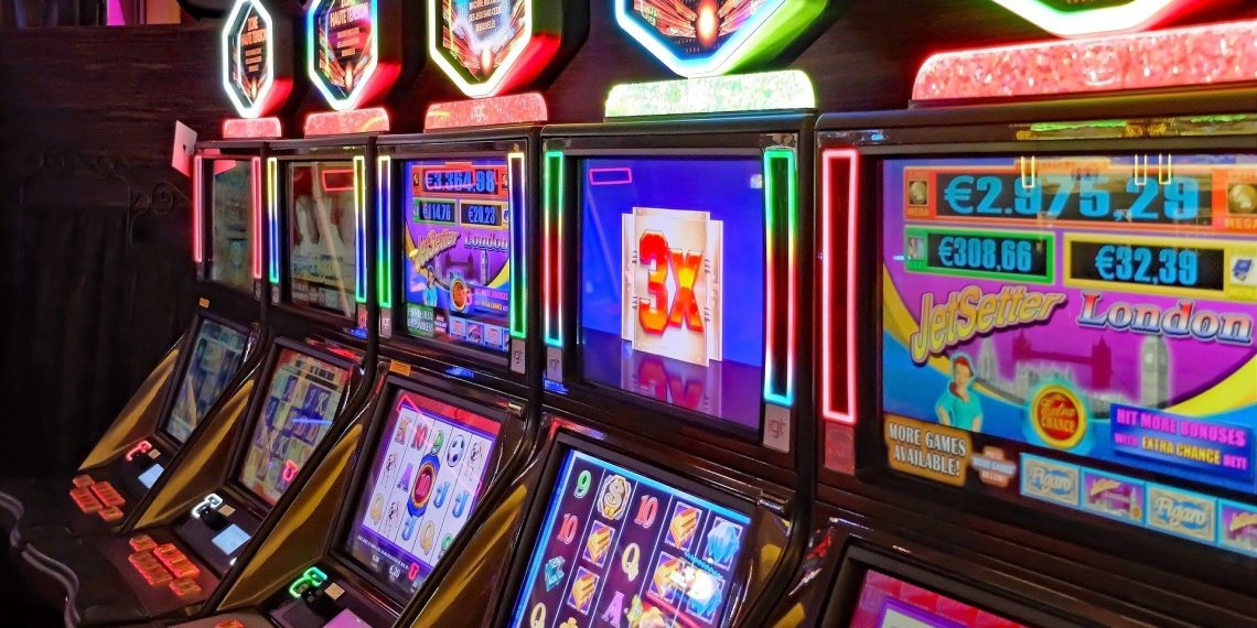 Top 7 Biggest Slot Machine Wins Of All Time
