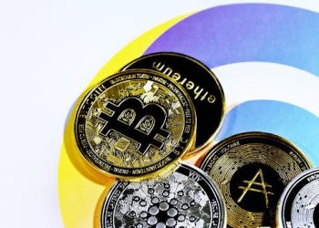 7 stable cryptos to invest in right now