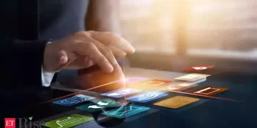 Why Advertising Flags Still Make Sense in a Digital World