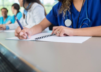 Travel nursing and its duties