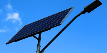 The Benefits of Outdoor Solar Lighting for Your Dock and How to Install It