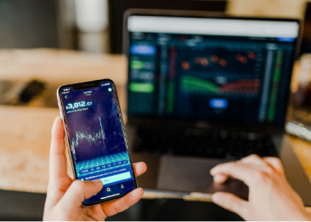 4 High-Return Investments to Make Money Fast in 2023