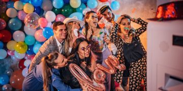 Everything you need to know about renting a photo booth