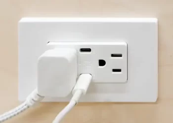 How To Charge Your Devices With Your Usb Electrical Outlet