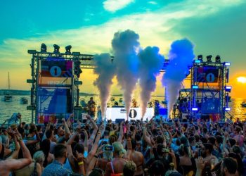 Pep talk Your Events with Dynamo rental LED Screens