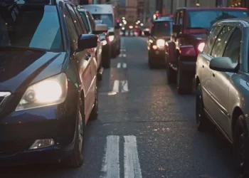 Drive Traffic to Your eCommerce Blog During the Holidays With These Tips