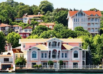 Architectural Features of Properties in Turkey