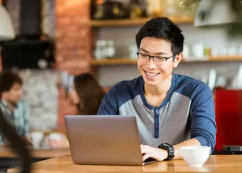 Comparing Installment Loans Vs. Payday Loans