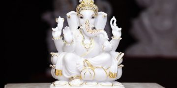 The role of Marble Ganesh Murti in promoting mindfulness and spirituality.