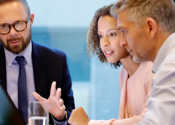 How To Choose The Right Investment Banking Advisors For Your Company